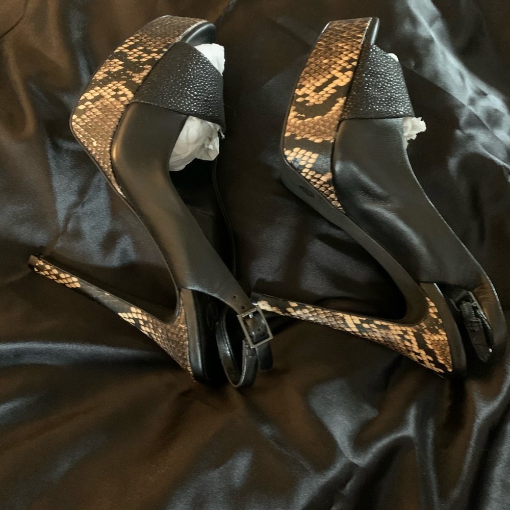 Jessica Simpson Platform Sling Pump High Heels.